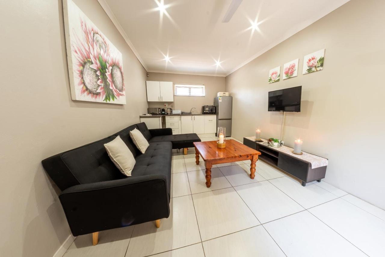 Faraway Lodge Westville Экстерьер фото